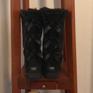 Black Bailey Bow Uggs